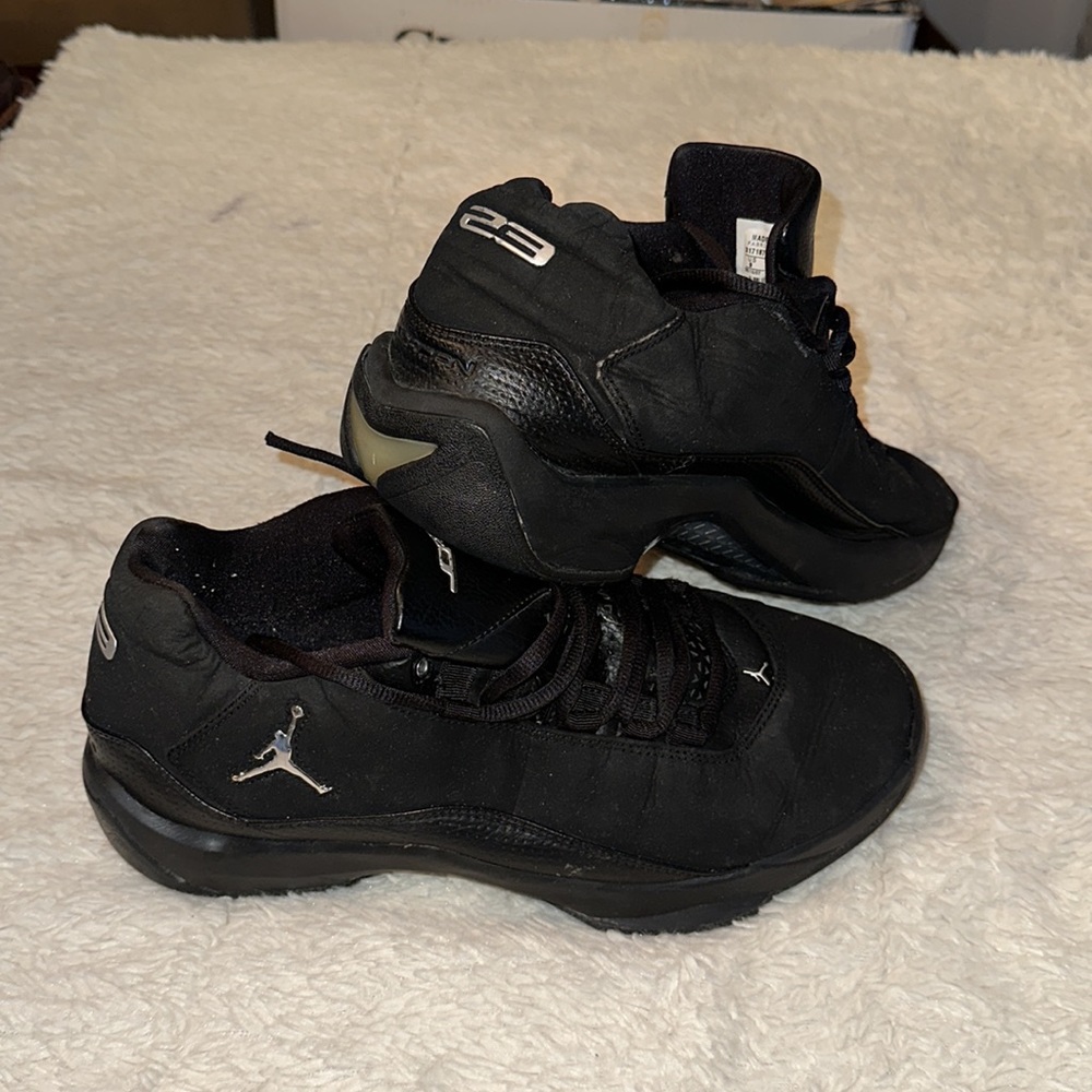Vintage Jordan Sneakers Rising Stars Low Black 317187-001 Men’s 9